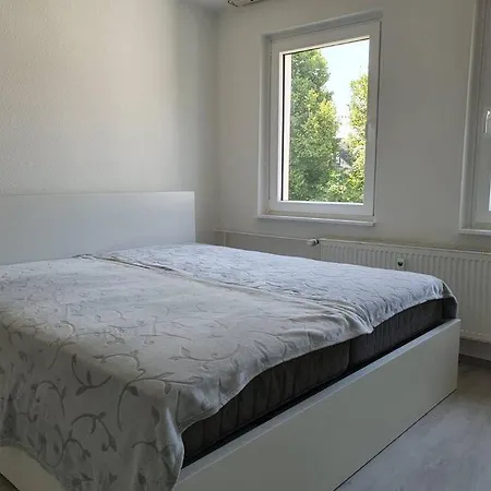 Helle 2z Whg Mit Balkon Zur Sudseite Apartamento