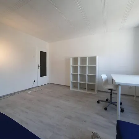 Helle 2z Whg Mit Balkon Zur Sudseite *