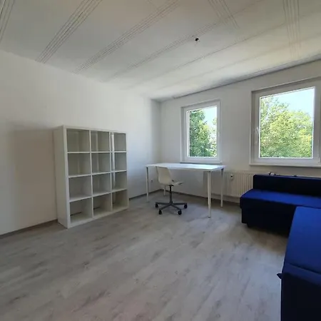 Helle 2z Whg Mit Balkon Zur Sudseite *