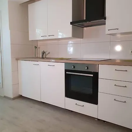 Apartamento Helle 2z Whg Mit Balkon Zur Sudseite